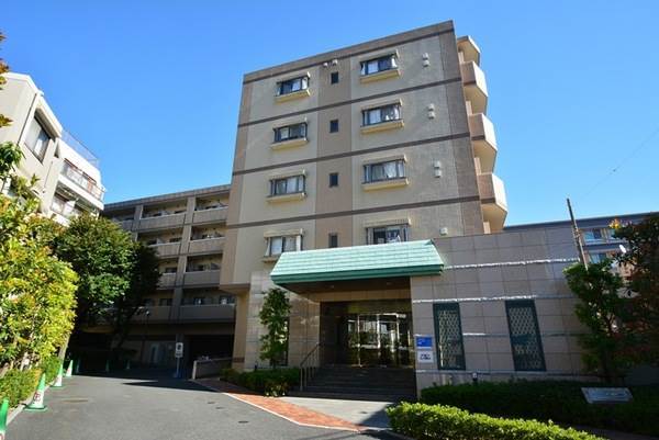 グランハイツ東新宿